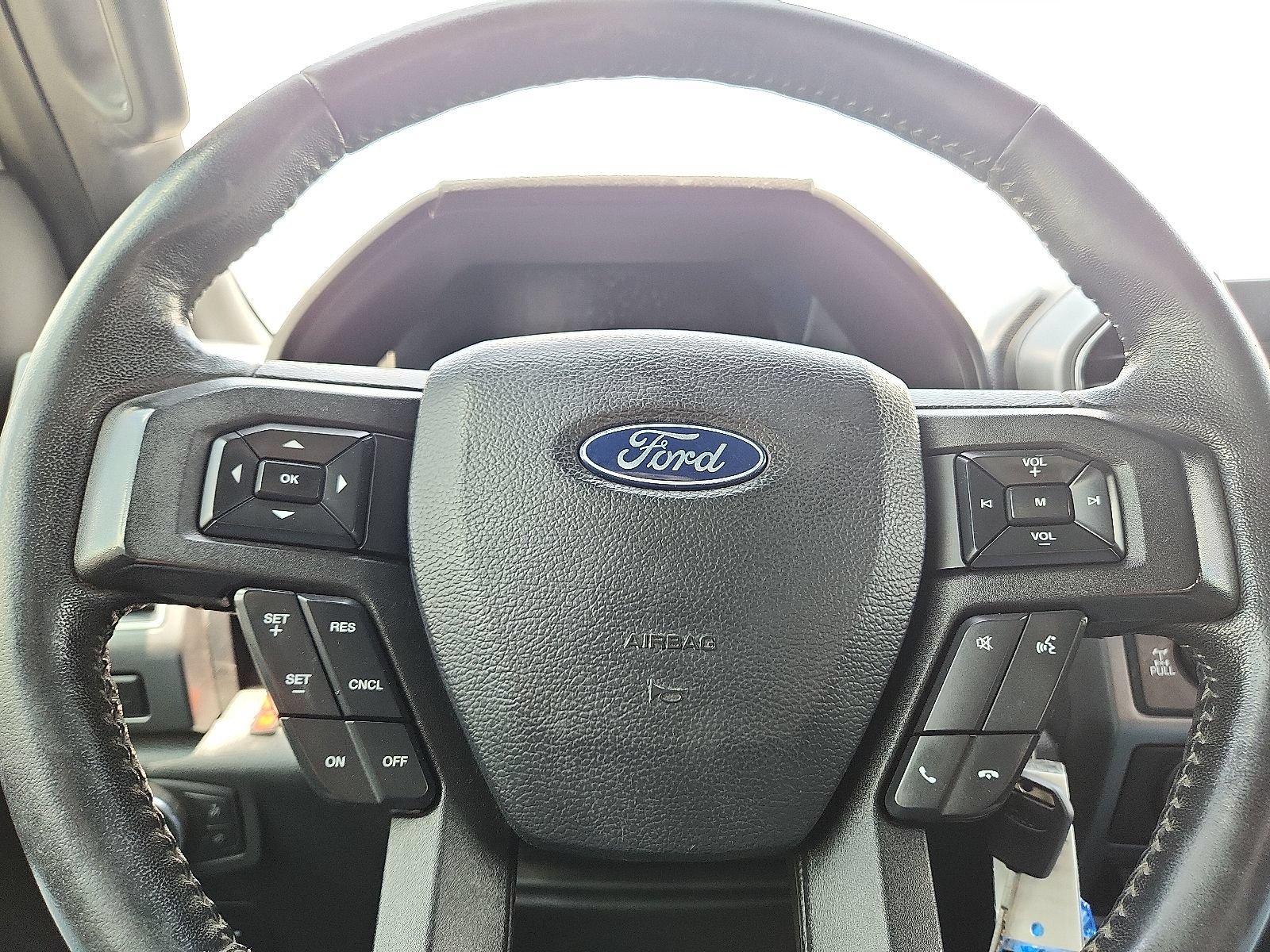 Used 2020 Ford F150 XLT w/ Equipment Group 302A Luxury AWD/4WD image 19