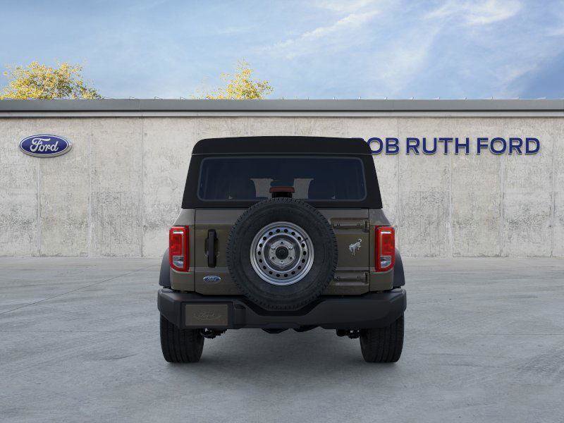 New 2025 Ford Bronco 4-Door image 6