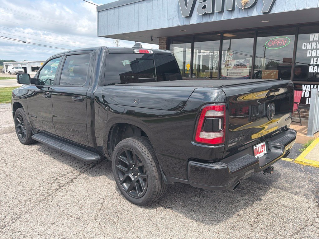 Used 2024 RAM 1500 Laramie AWD/4WD image 9