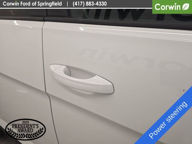 Used 2024 Volkswagen Atlas Peak Edition SE AWD/4WD image 8