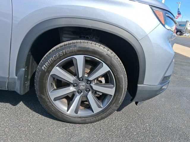 Used 2023 Honda Pilot Touring image 5