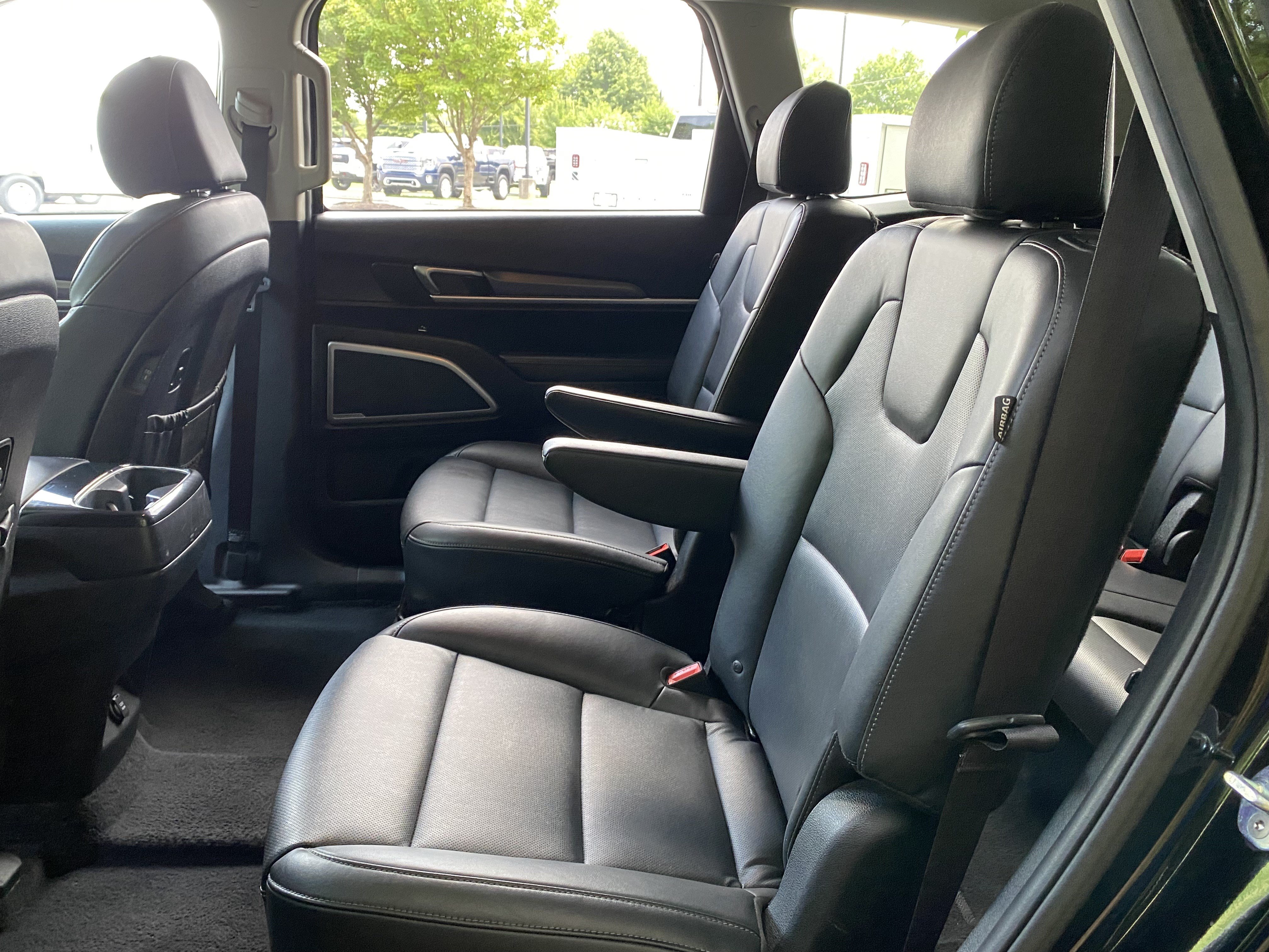 Used 2023 Kia Telluride S AWD/4WD image 35