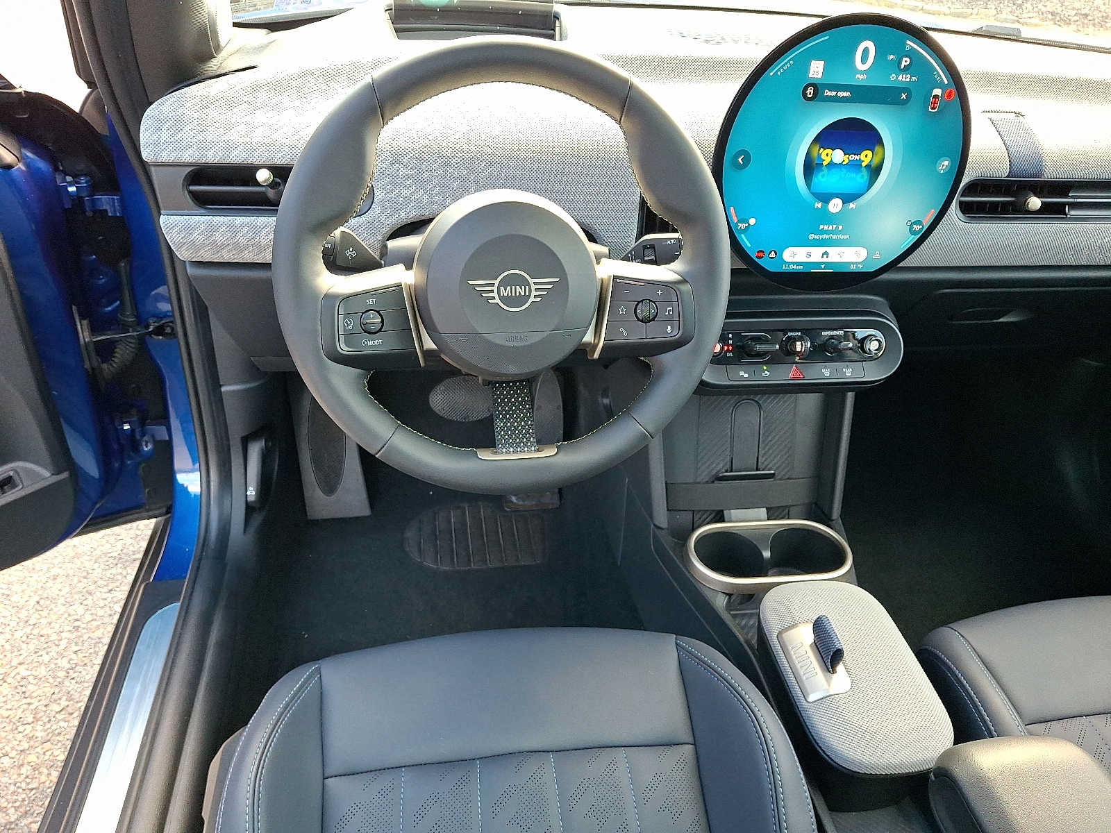 Used 2025 MINI Cooper 2-Door Hardtop FWD image 11
