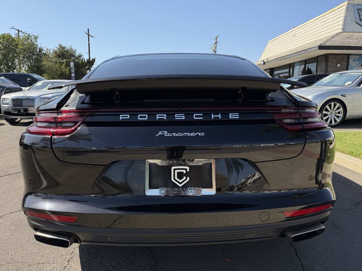 Used 2018 Porsche Panamera image 6