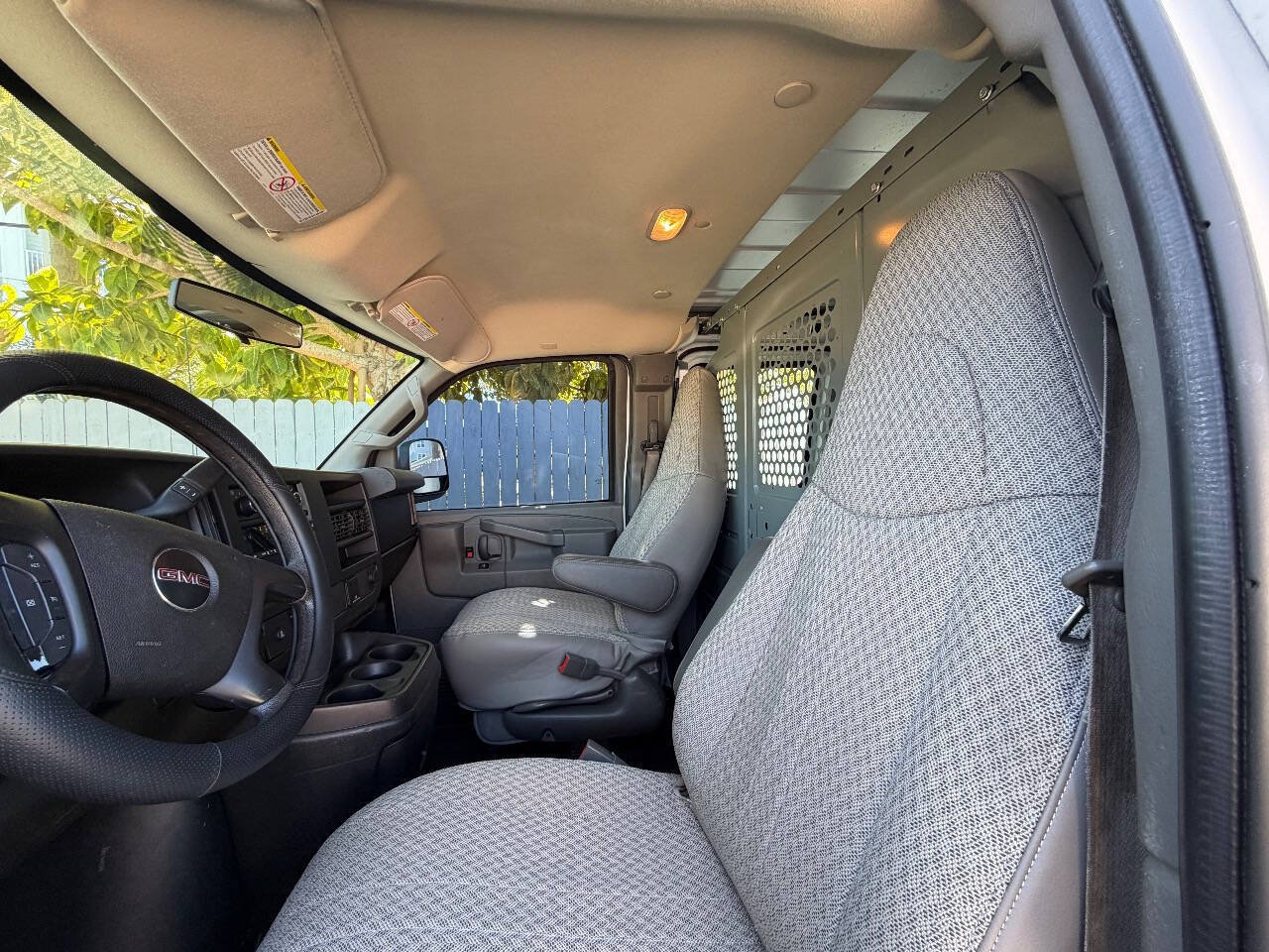 Used 2016 GMC Savana 2500 RWD image 28