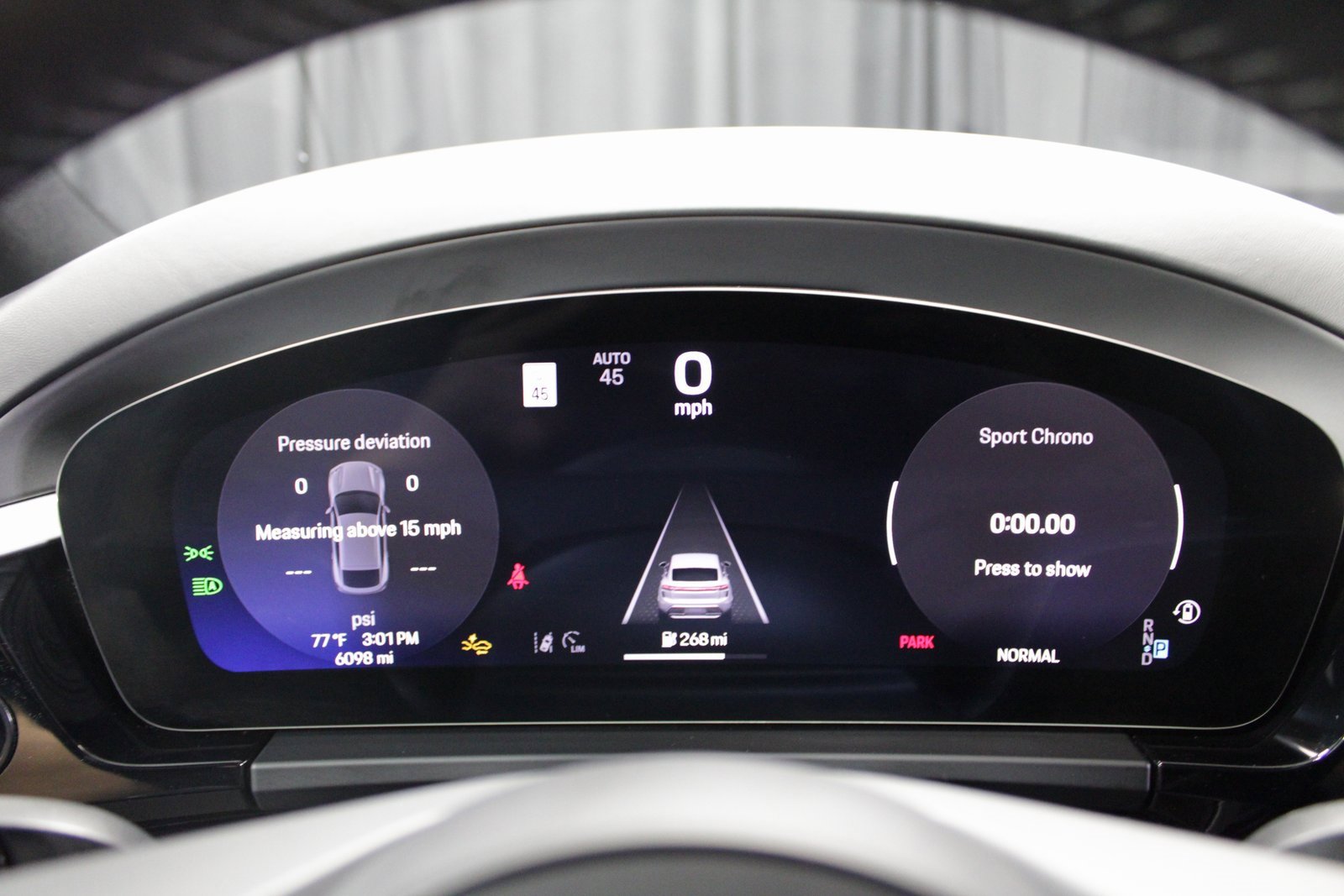 Certified 2024 Porsche Macan 4 Electric image 30