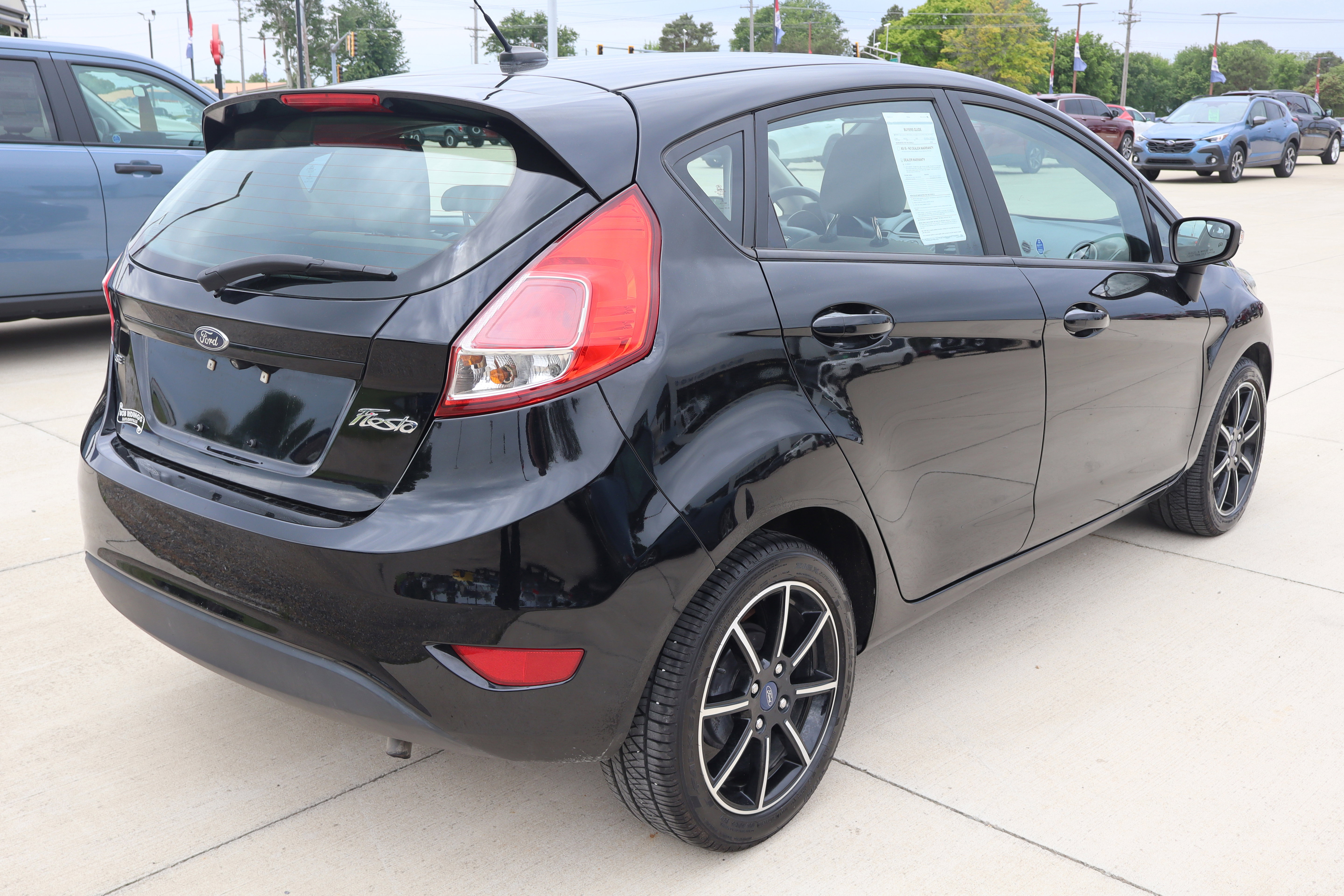 Used 2018 Ford Fiesta SE w/ Cold Weather Package FWD image 5