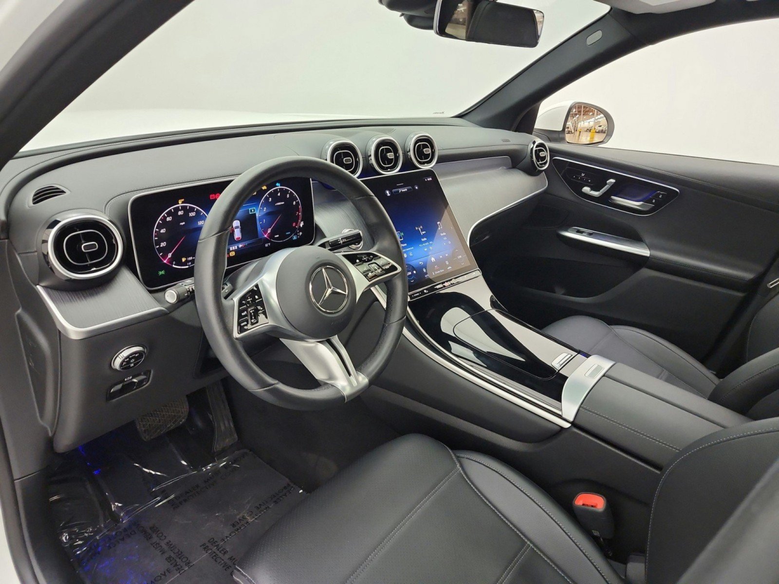 Certified 2024 Mercedes-Benz GLC 300 image 12