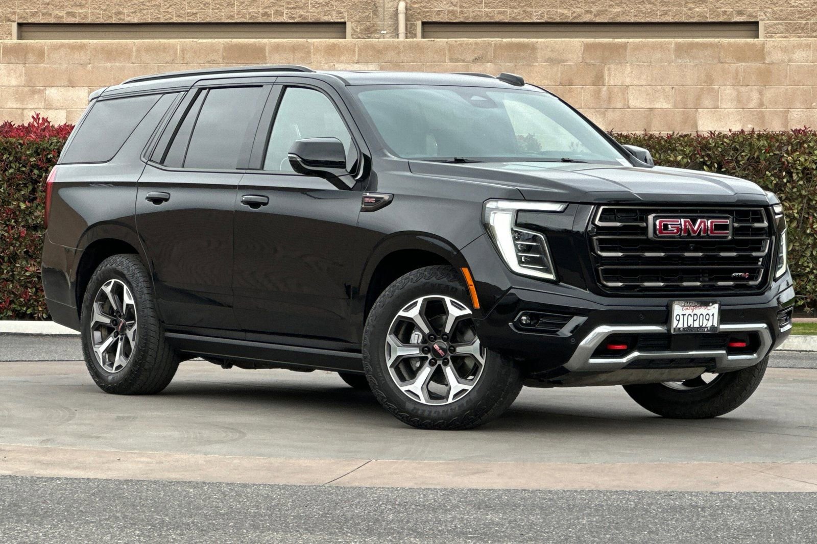 Certified 2025 GMC Yukon AT4 Ultimate image 2