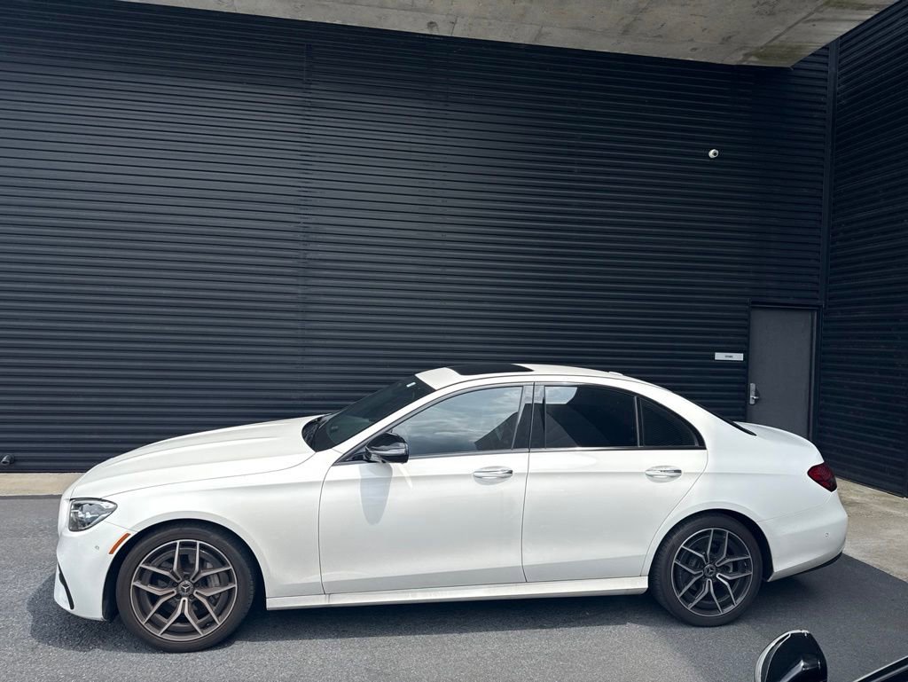 Used 2023 Mercedes-Benz E 350 Sedan image 2