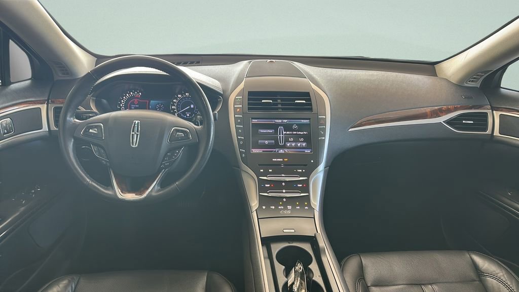 Used 2013 Lincoln MKZ FWD image 13