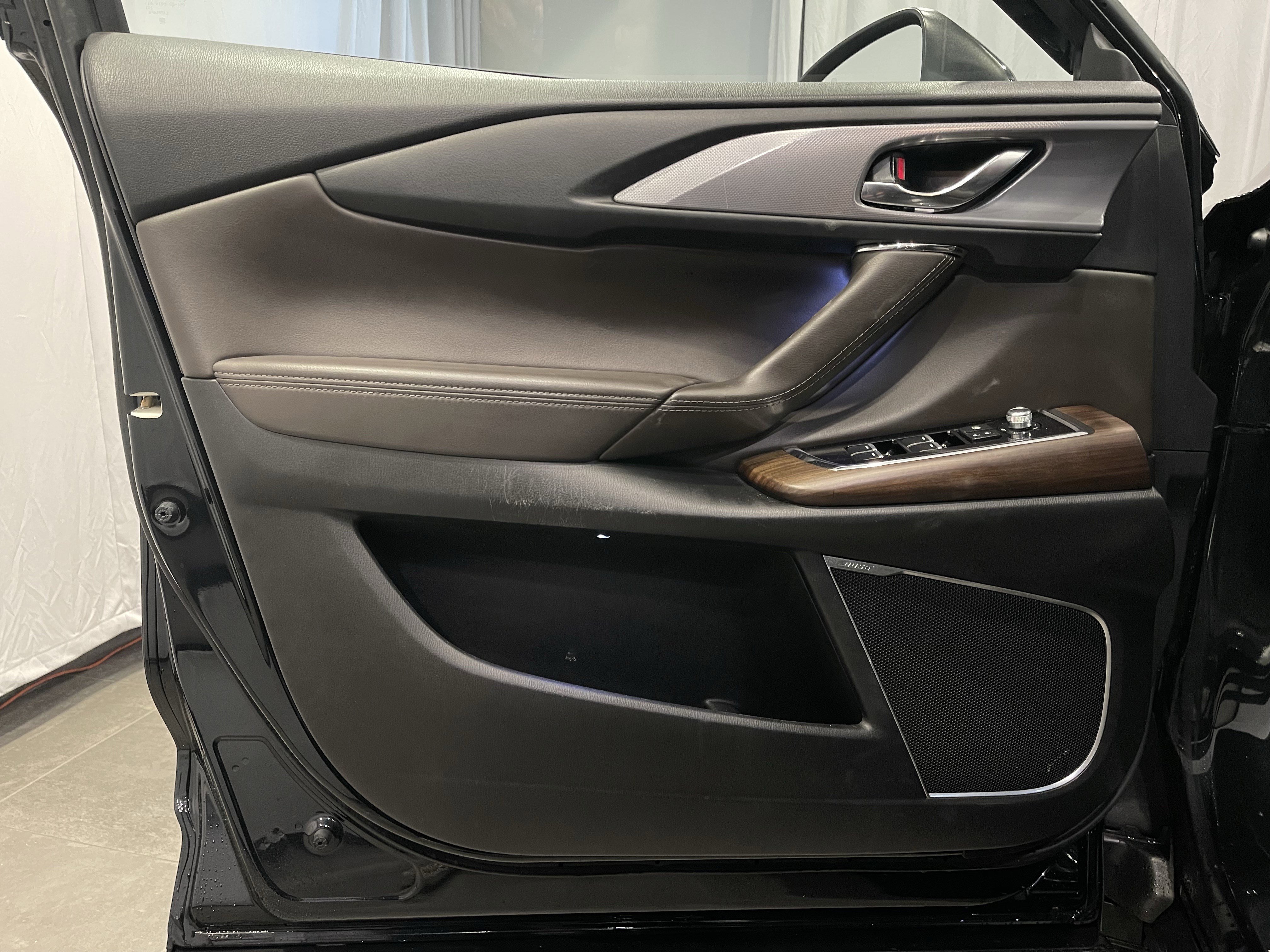 Used 2021 MAZDA CX-9 Signature image 13