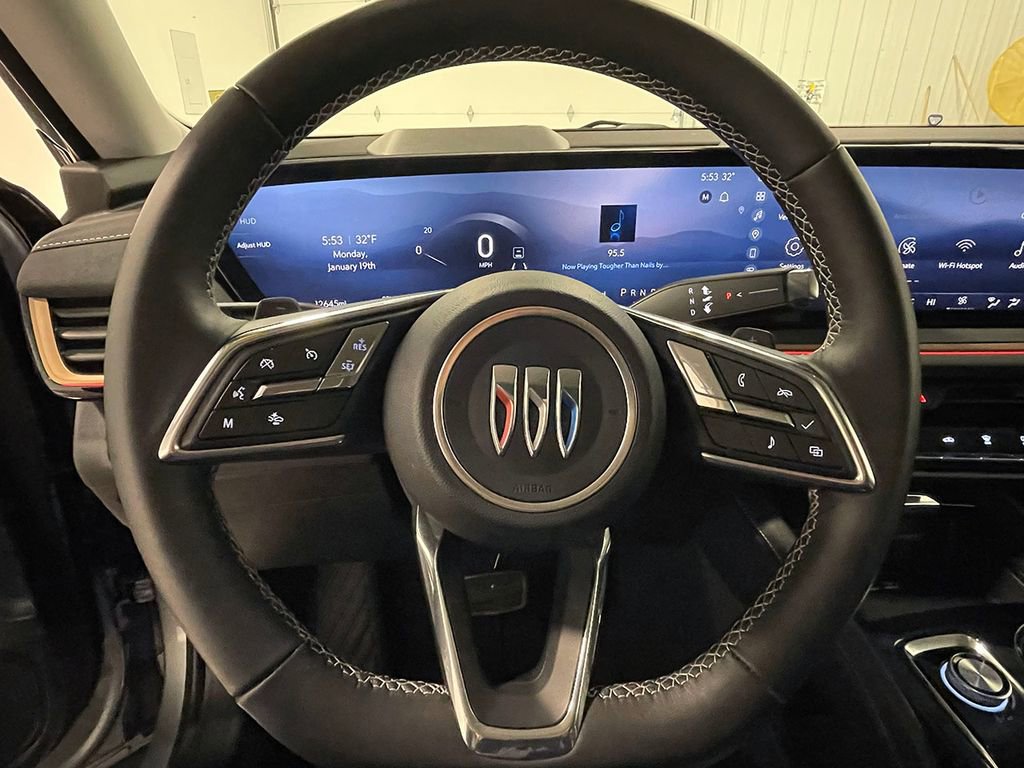 Used 2025 Buick Envision Sport Touring image 33