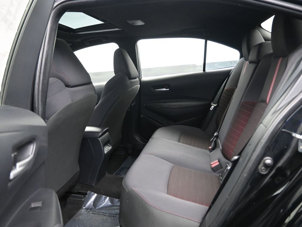 Used 2024 Toyota Corolla SE w/ SE Premium Package image 28