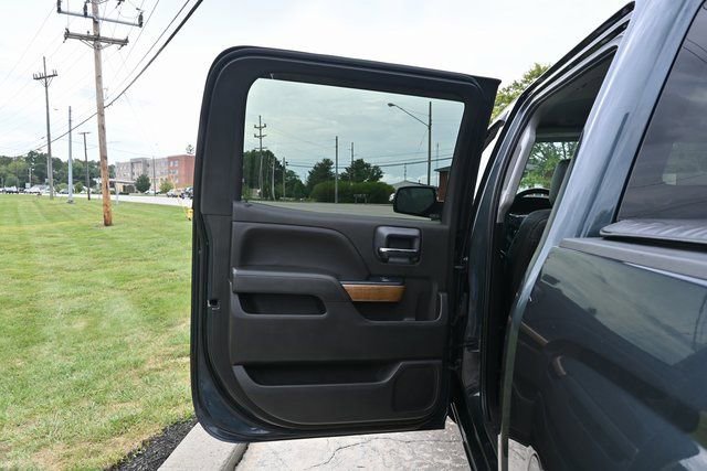 Used 2018 Chevrolet Silverado 1500 LTZ w/ Sport Package image 23