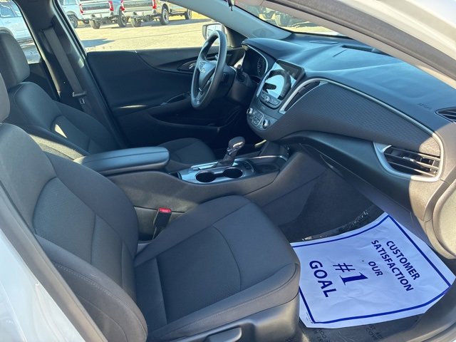 Used 2025 Chevrolet Malibu LT image 26