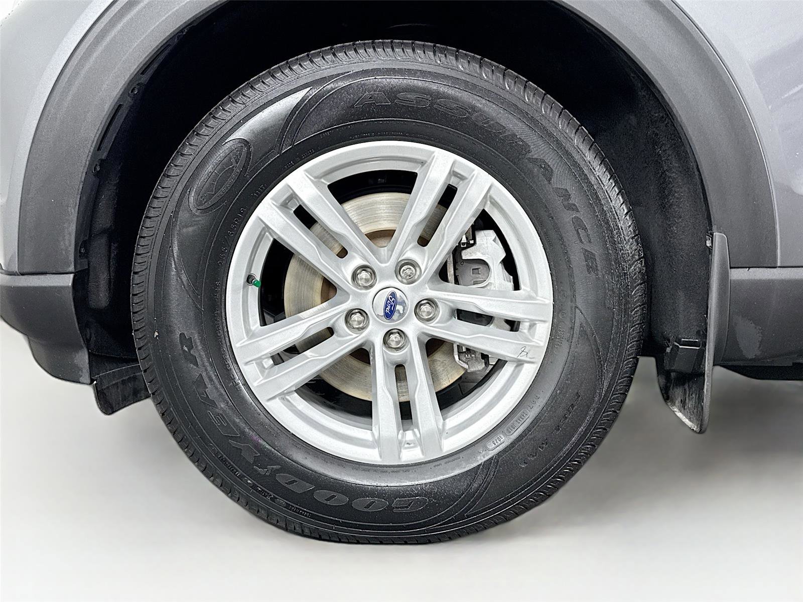 Used 2024 Ford Explorer XLT w/ Class IV Trailer Tow Package image 58