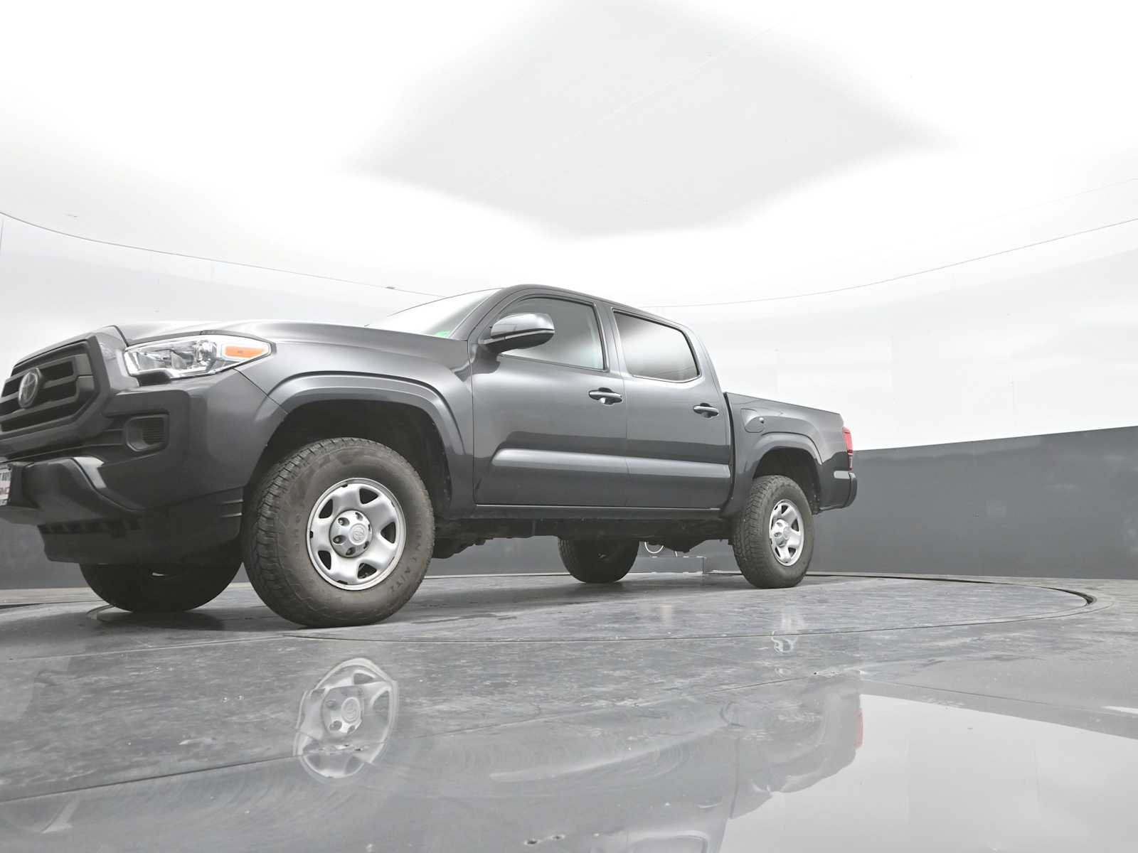 Used 2022 Toyota Tacoma SR AWD/4WD image 38
