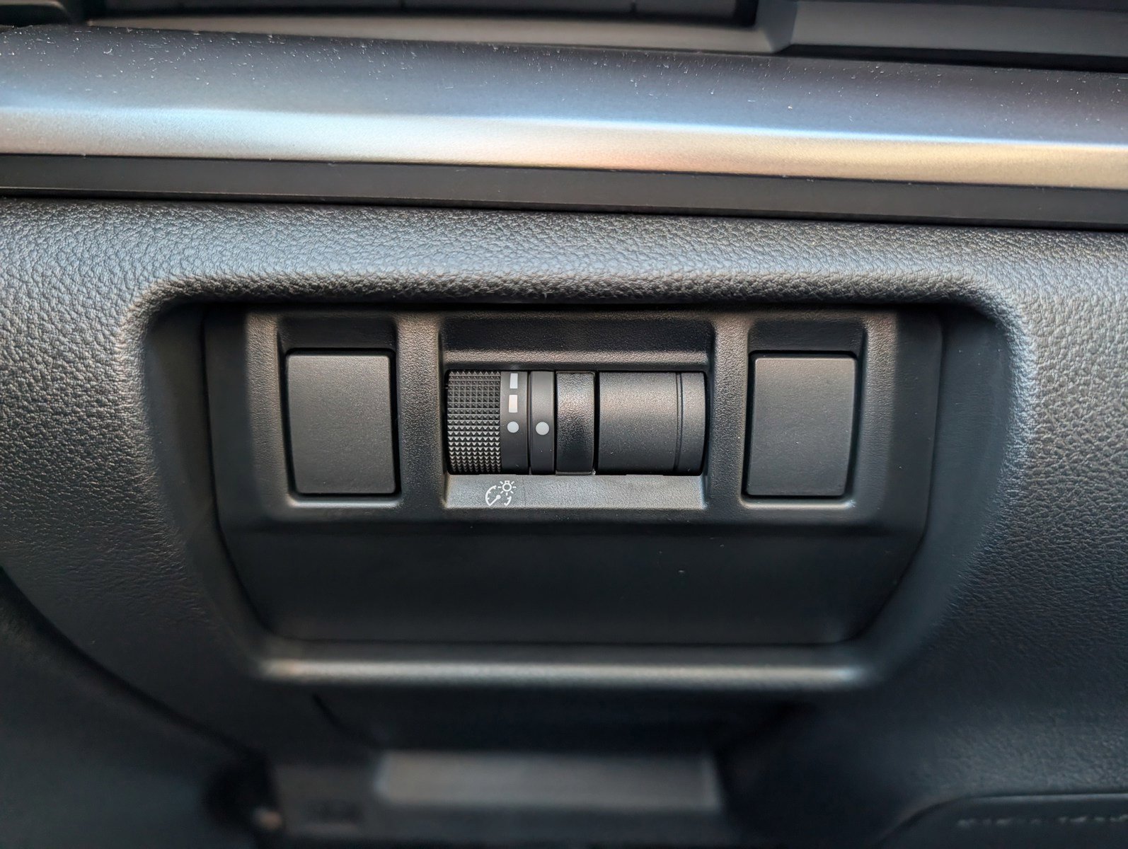 Certified 2025 Subaru Impreza 2.0i image 31