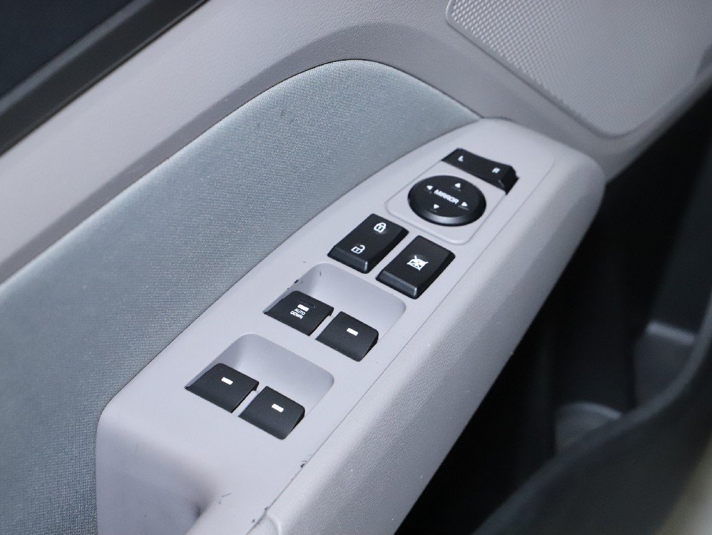 Used 2018 Hyundai Elantra SEL FWD image 17