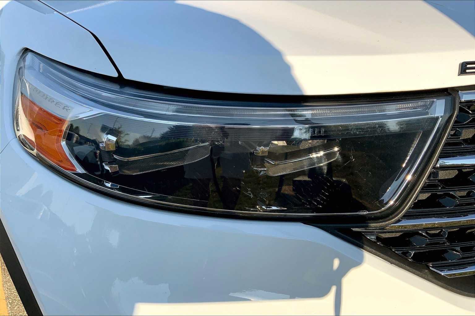 Used 2020 Ford Explorer XLT RWD image 26