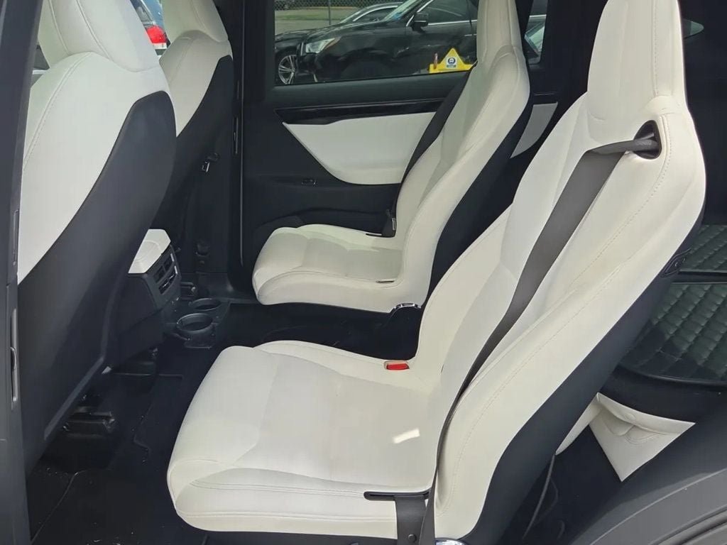 Used 2020 Tesla Model X AWD/4WD image 6