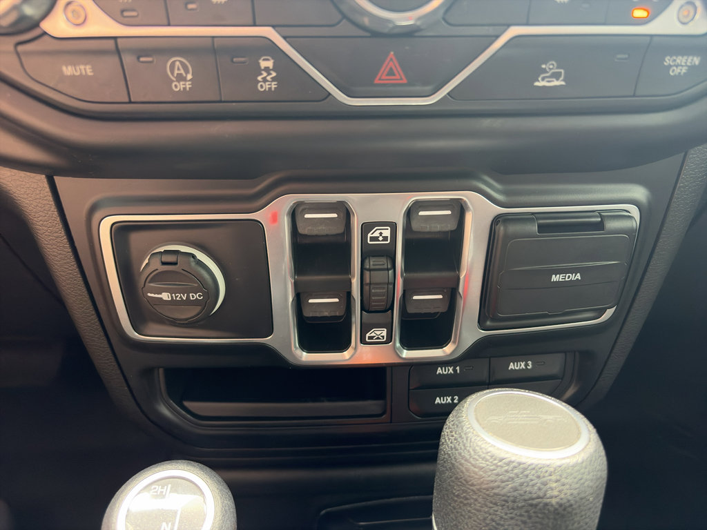 Used 2022 Jeep Gladiator Sport AWD/4WD image 20