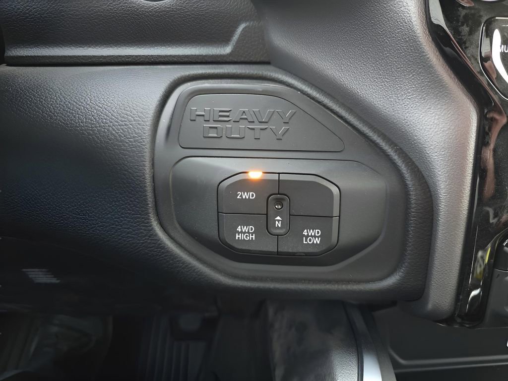New 2026 RAM 2500 Big Horn AWD/4WD image 16