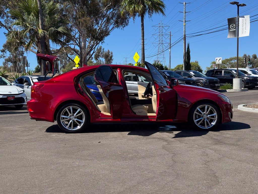 Used 2008 Lexus IS 250 w/ Premium Pkg RWD image 28