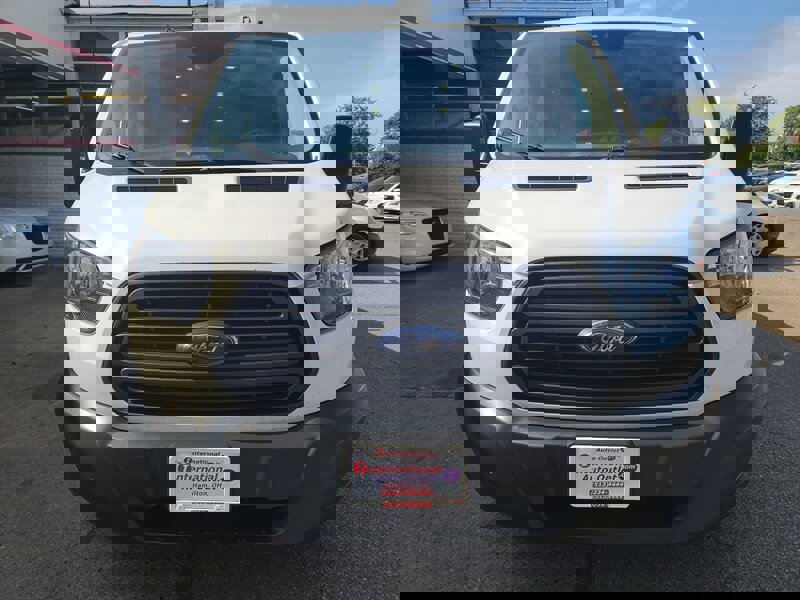 Used 2018 Ford Transit 150 130 Low Roof image 3