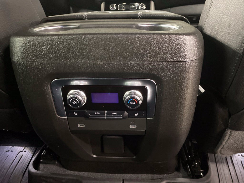 Certified 2022 GMC Yukon XL Denali AWD/4WD image 24