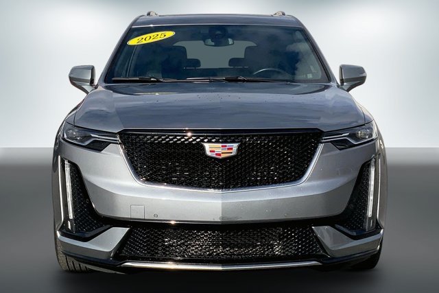 Used 2025 Cadillac XT6 Sport AWD/4WD image 2