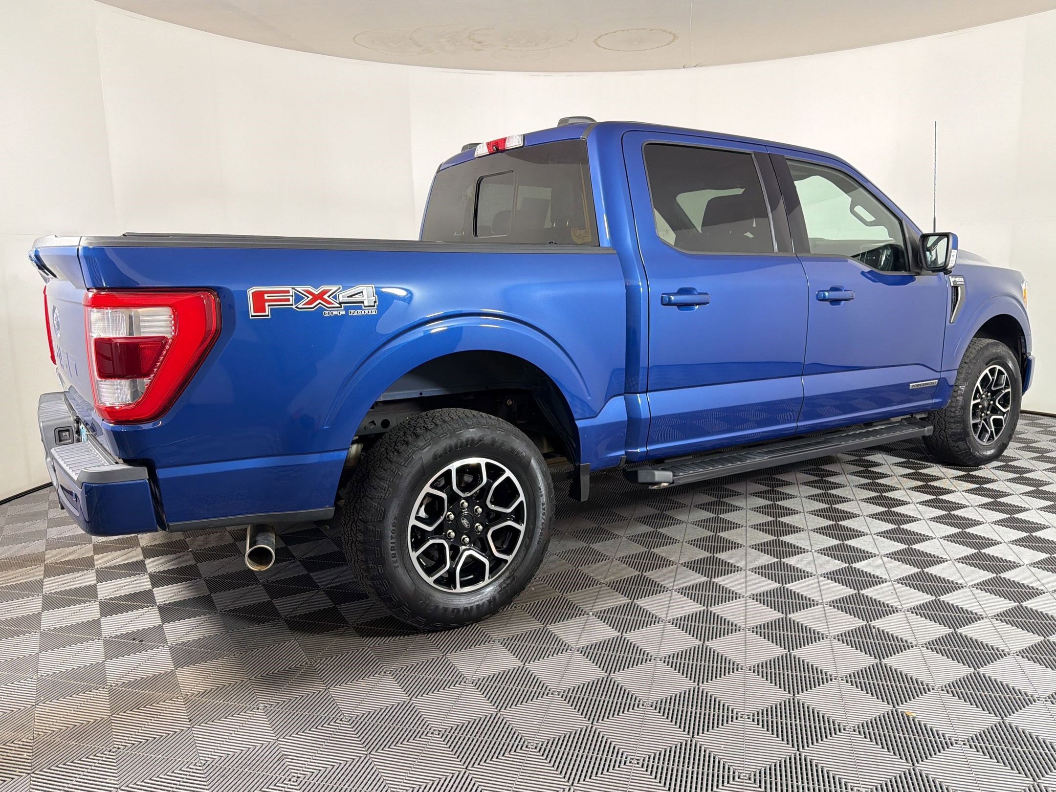 Used 2022 Ford F150 Lariat image 7