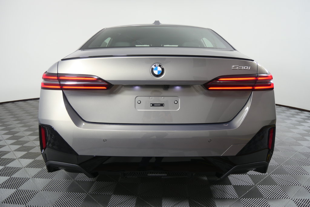 New 2027 BMW 530i w/ M Sport Package RWD image 5
