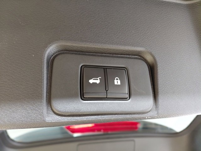 Used 2025 Nissan Rogue SV image 35