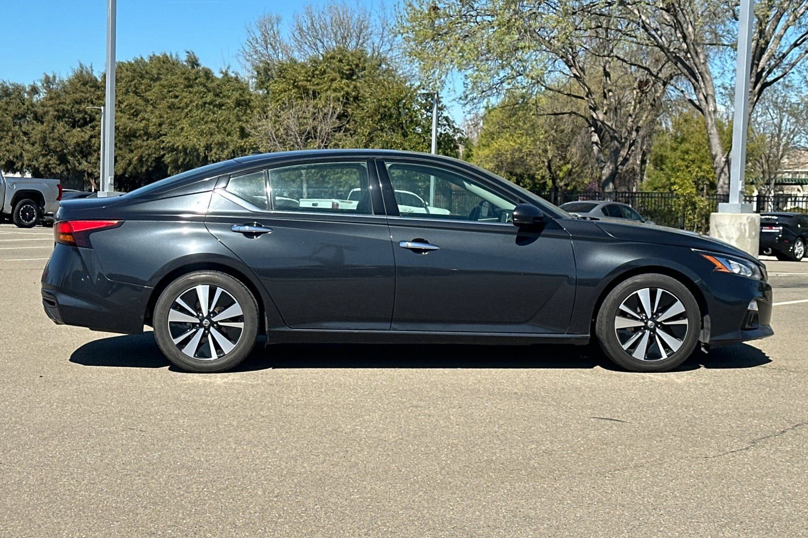 Used 2019 Nissan Altima 2.5 SL image 3
