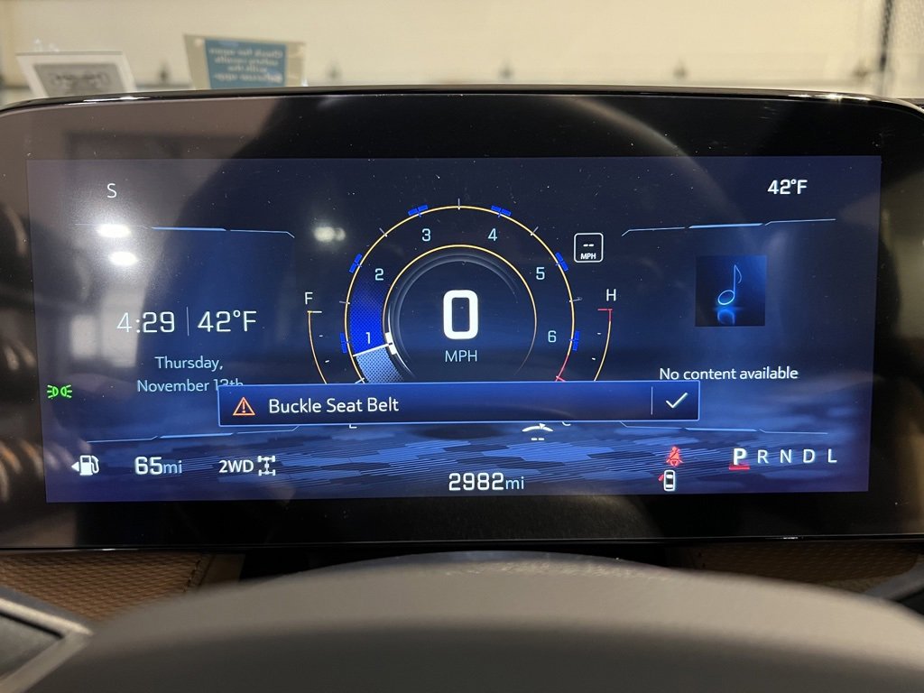 New 2025 Chevrolet Equinox ACTIV w/ Safety and Technology Package image 14