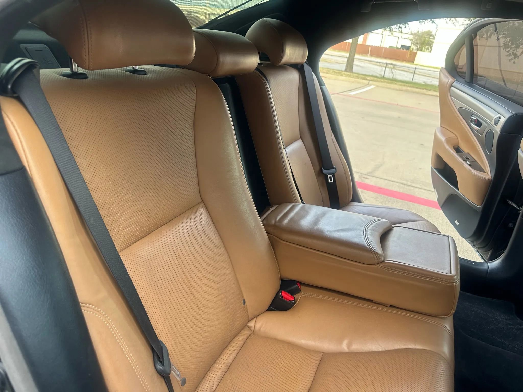 Used 2016 Lexus LS 460 image 23