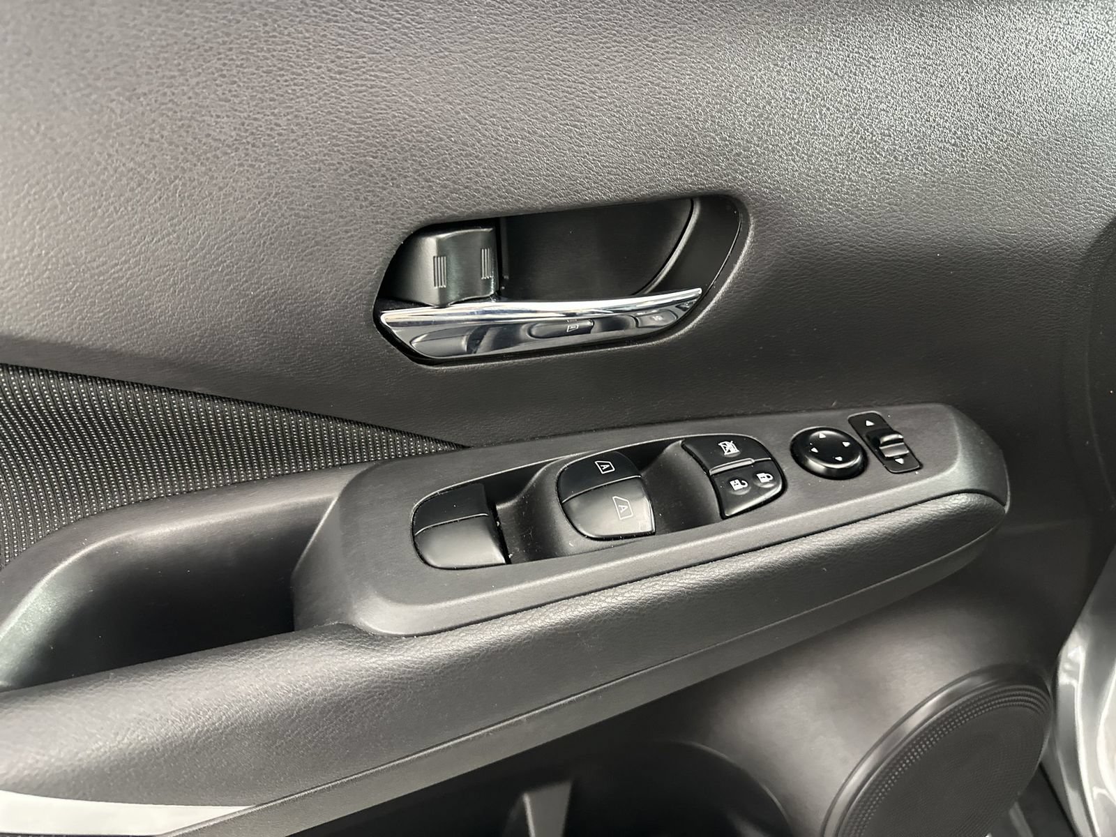 Certified 2024 Nissan Kicks SV FWD image 13