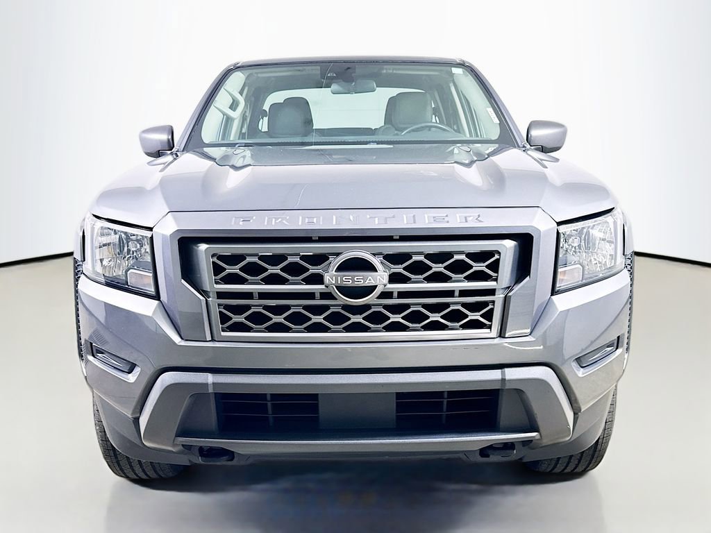 Used 2023 Nissan Frontier SV AWD/4WD image 2