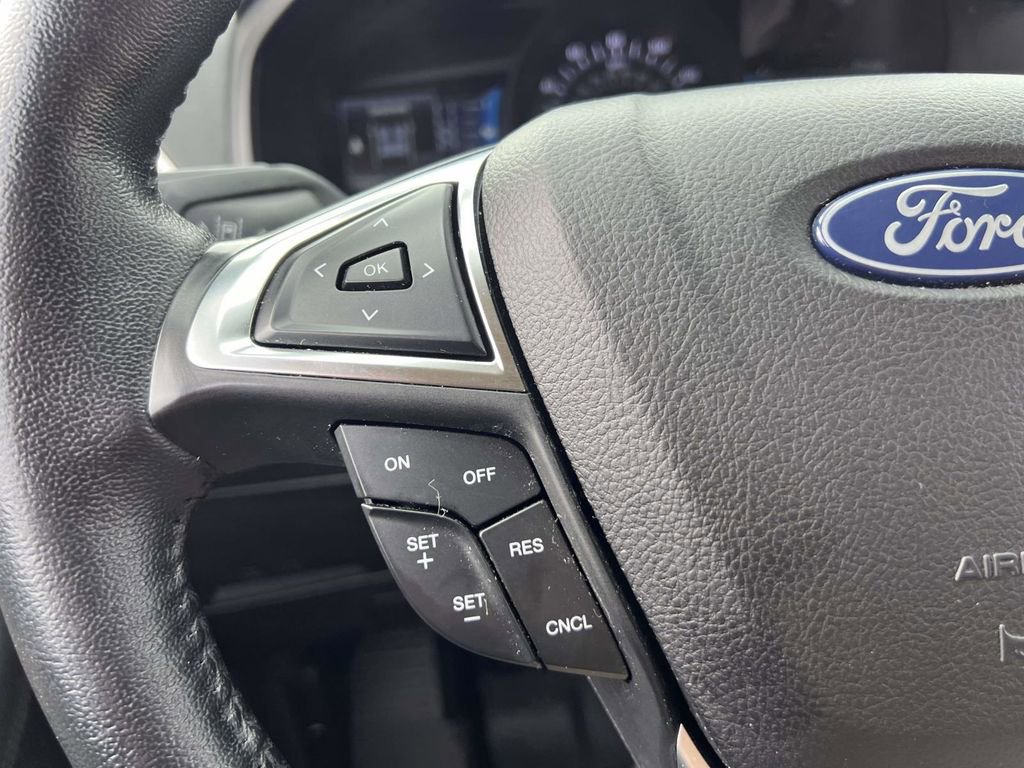 Used 2022 Ford Edge SEL w/ Convenience Package image 32