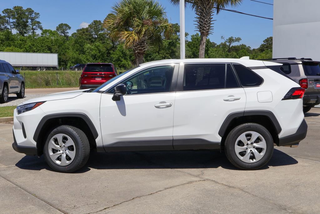 Used 2024 Toyota RAV4 LE image 24