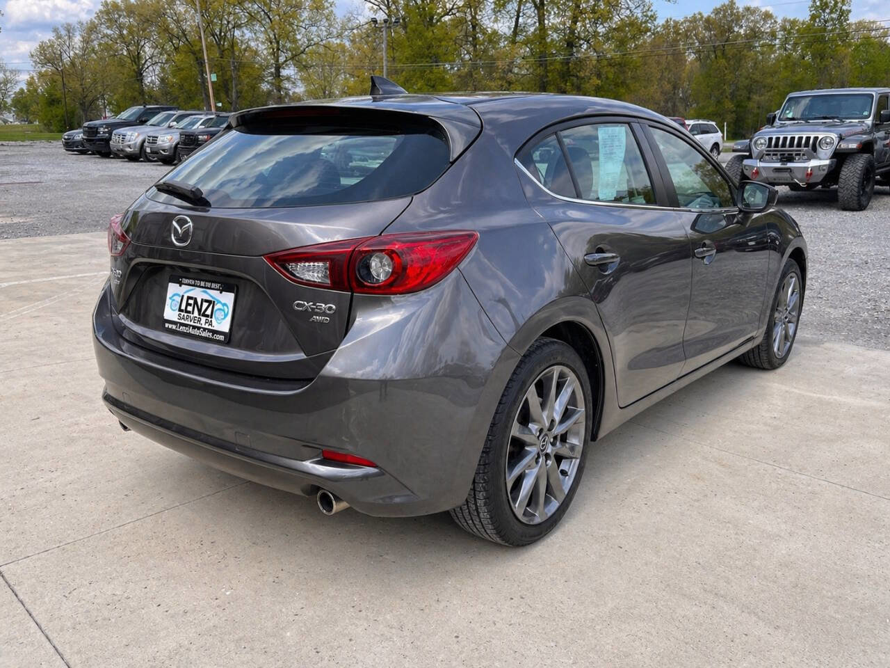 Used 2018 MAZDA MAZDA3 Touring FWD image 6