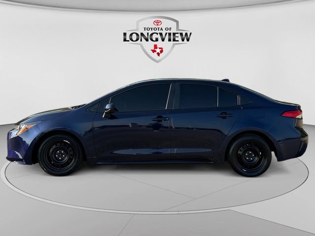 Used 2025 Toyota Corolla LE FWD image 2