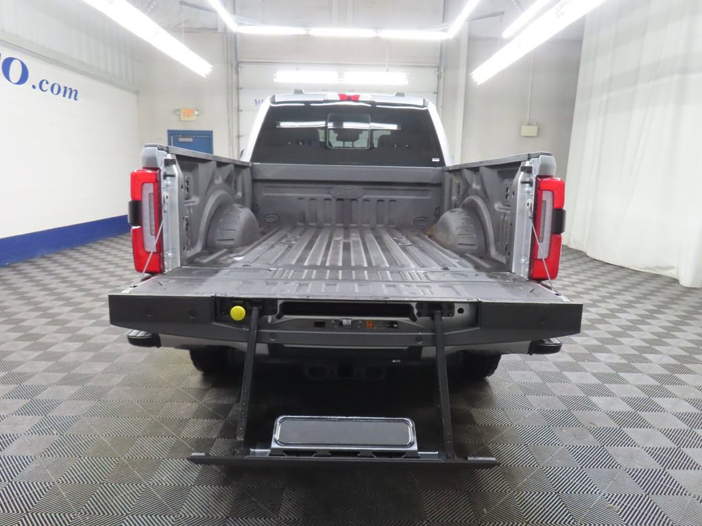 Used 2024 Ford F250 Platinum image 37