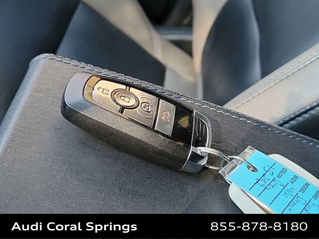 Used 2024 Ford Bronco Wildtrak image 28