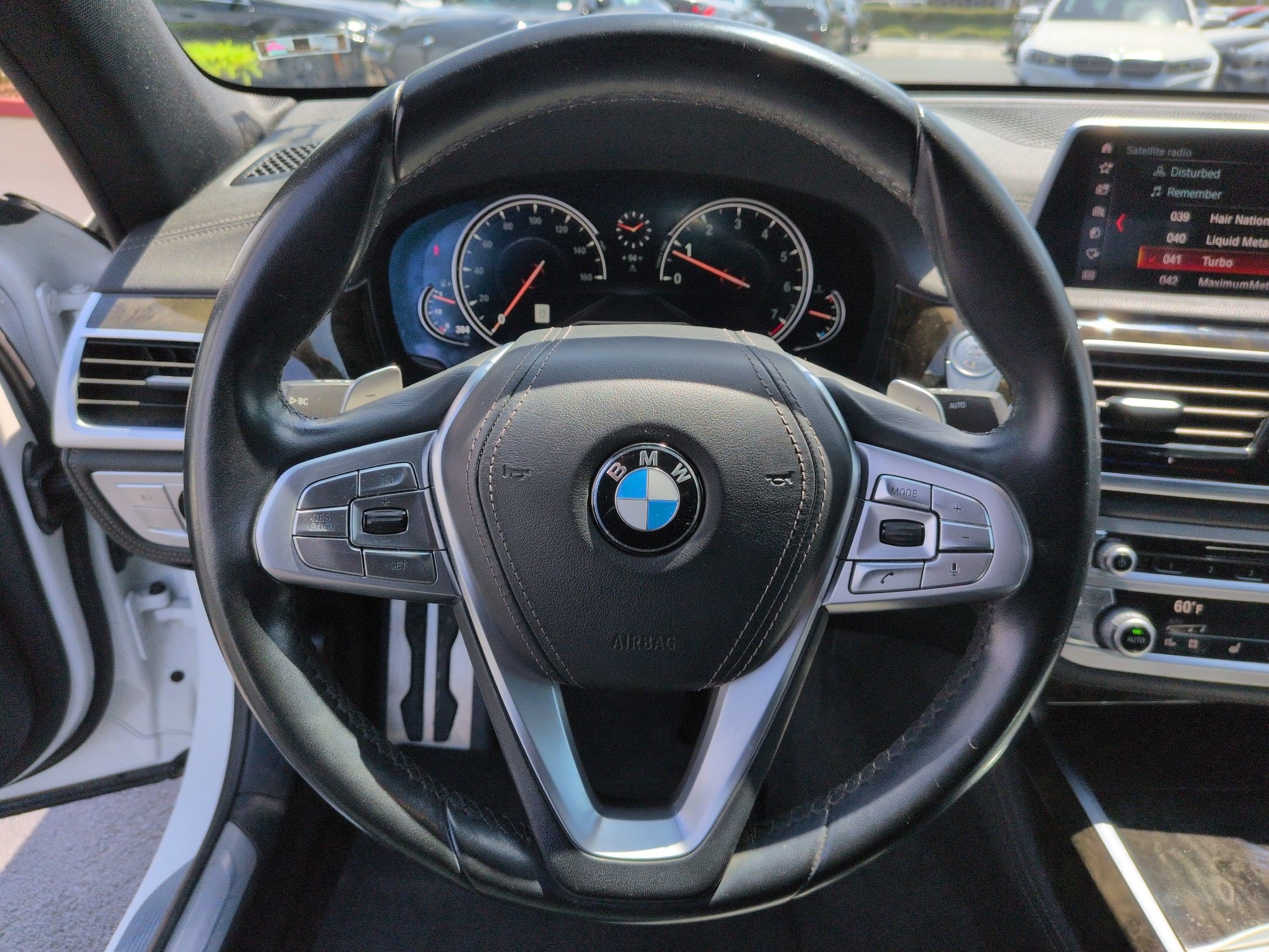 Used 2019 BMW 750i w/ M Sport Package RWD image 18
