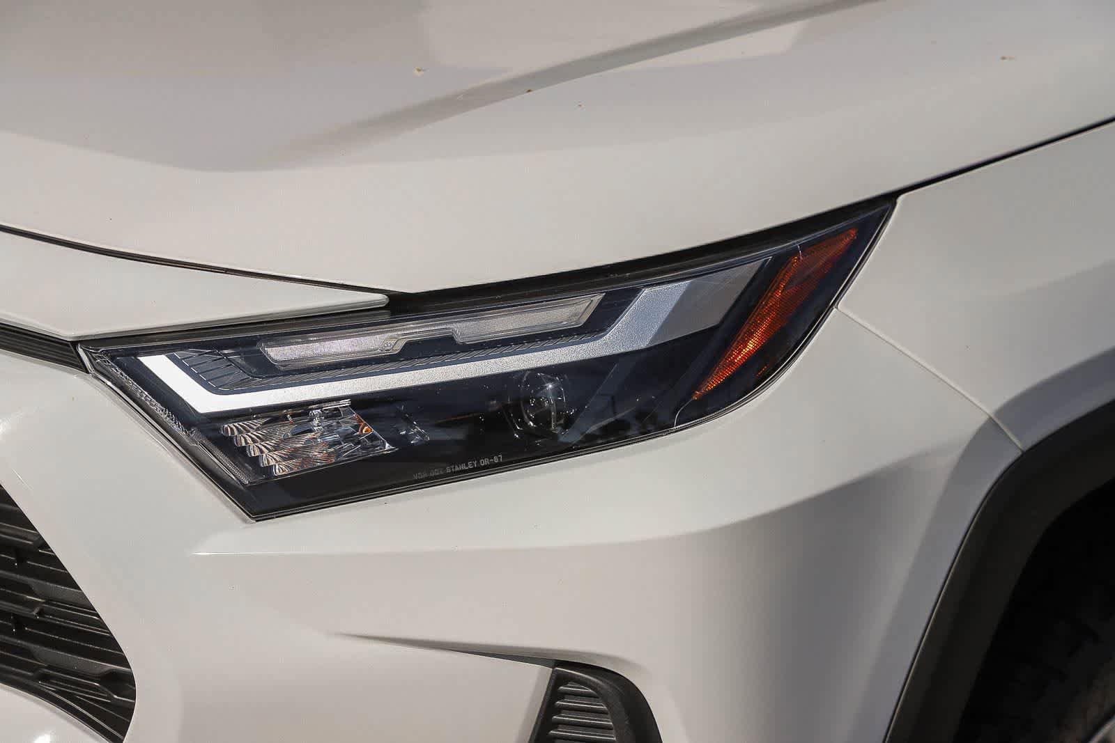 Used 2023 Toyota RAV4 XLE w/ Convenience Package FWD image 8