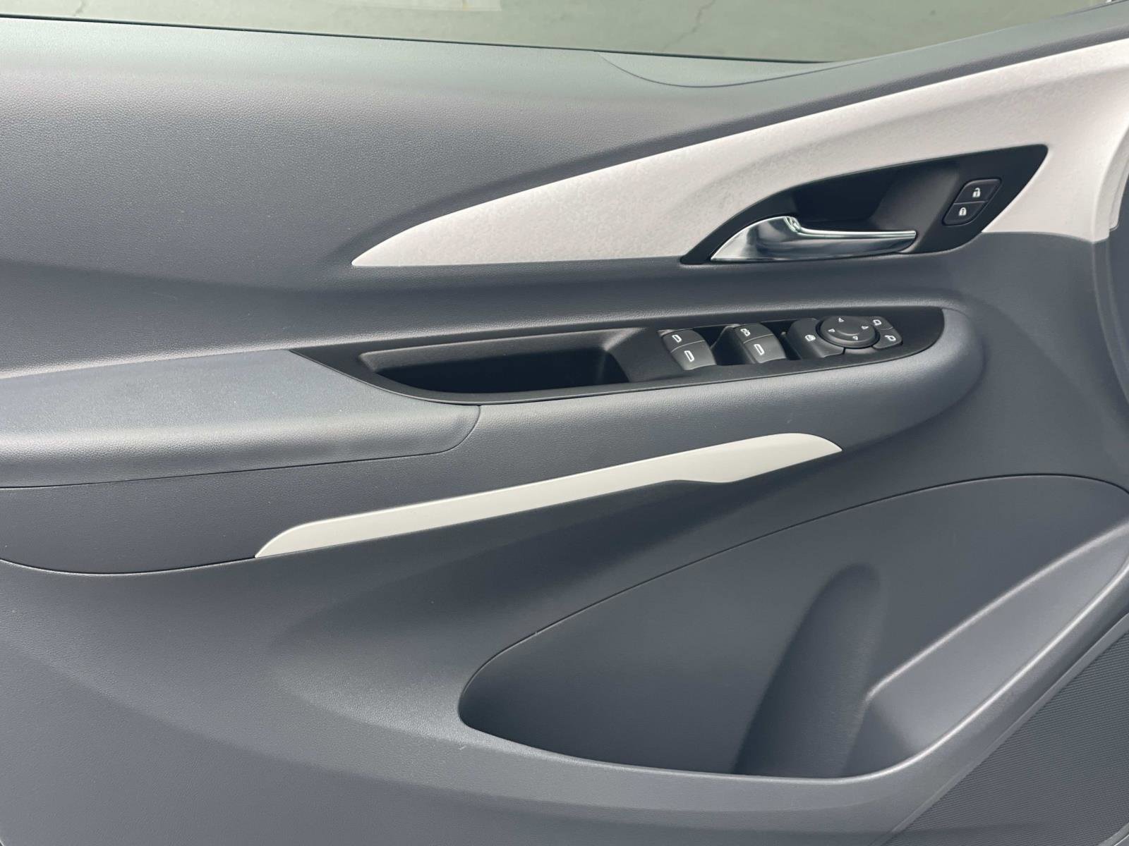 Used 2019 Chevrolet Bolt LT FWD image 22