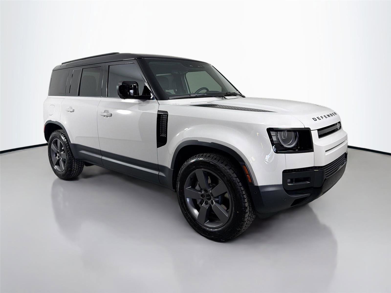 New 2026 Land Rover Defender 110 S AWD/4WD image 3
